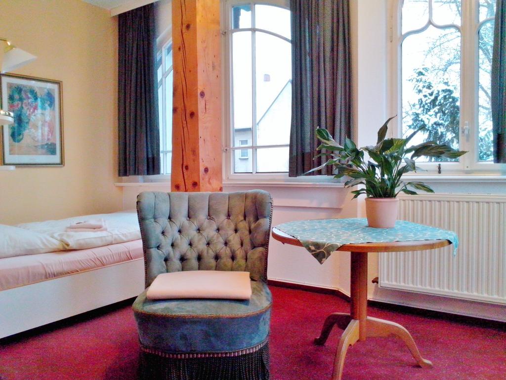 Pension & Gastehaus Villa Kuhn Zeitz Pokoj fotografie